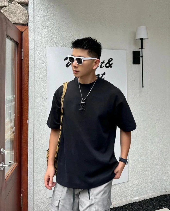 1:1 quality version Front and Back Logo Thick Pressure Adhesive Crew Neck Tee 3 colors 28903018