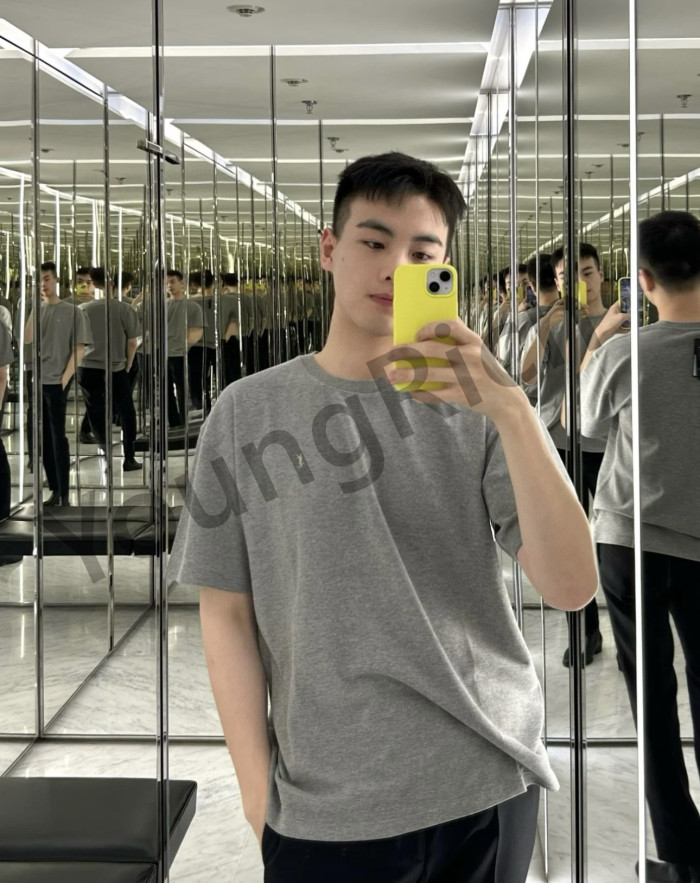 [buy more save more]1:1 quality version Gold Small Label Logo tee