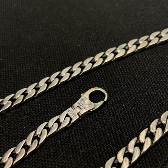 Cruciferous Pond Black Aged Spinning Cuban Necklace