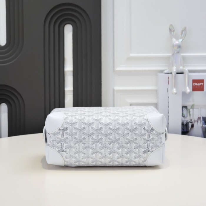 1:1 qualituy verson Spacious Monogram Toiletry Bag Cosmetic Pouch For Travel & Daily Use 7 colors 29092500