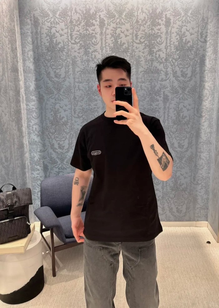 1:1 quality version Logo Embroidered Crew Neck T-shirt 3 colors 28960932