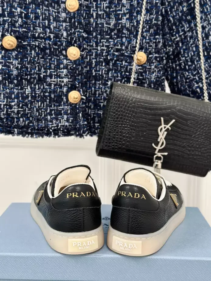 PR@DA@ SUEDE SNEAKERS ALABASTER BLACK   PRD082
