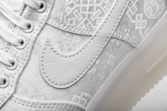 N  Air Force 1 Low CLOT 1WORLD (2018) AO9286-100
