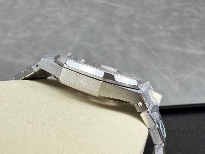 1:1 quality version Skeleton Dial Integrated Movement  Watch 2 colors【Dial diameter：41mm 】28764943