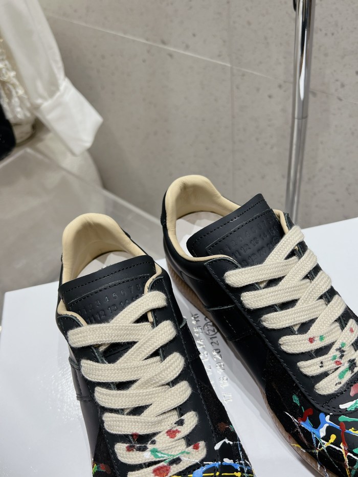 1:1 quality version M@ison White Paint Replica Sneakers POIZON240805818  2 colors