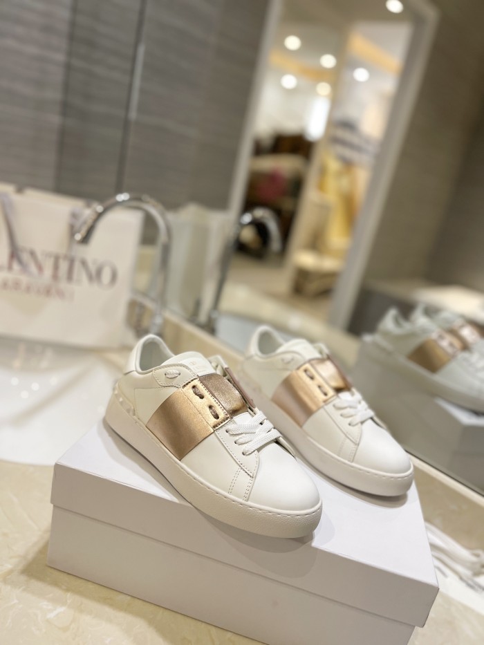 1:1 quality version Contrast-Color Calfskin Low-Top Shoes 5 colors 28656445