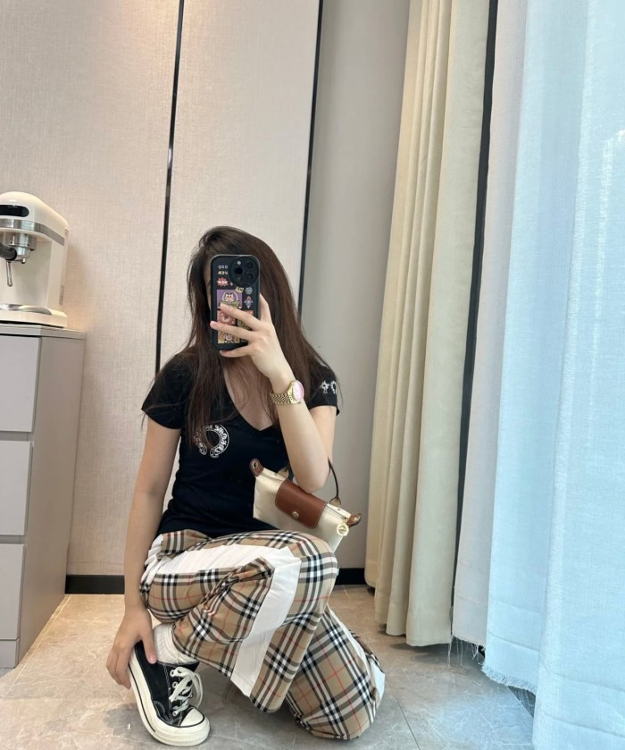 1:1 quality version Three Elements Print V-Neck Tee for girls 2 colors 29033515