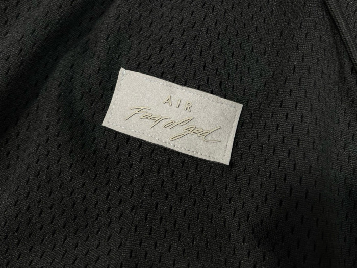 Tripartite Co-branded Embroidered Small Logo Drawstring Mesh Shorts 2 colors 29085240