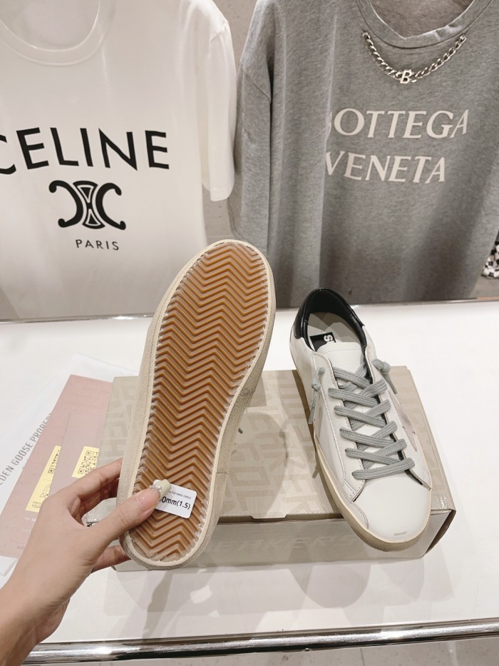1:1 quality version Custom Cowhide Versatile White Sneakers 28764521