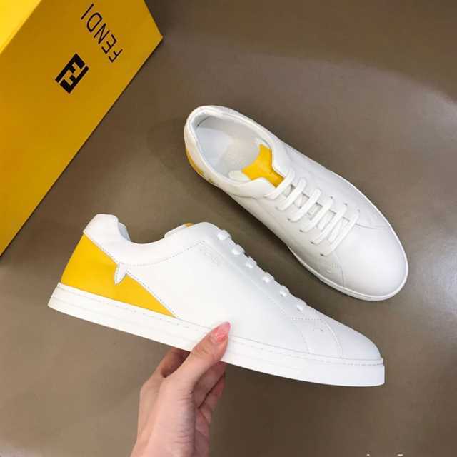 FEND1 CORNER BUGS LOW-TOP SNEAKERS IN WHITE   FD07