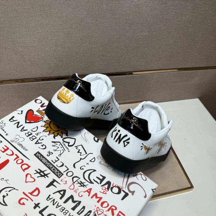 1:1 quality version Heart Crown and Insect Embellishments Casual White Sneakers 28816107
