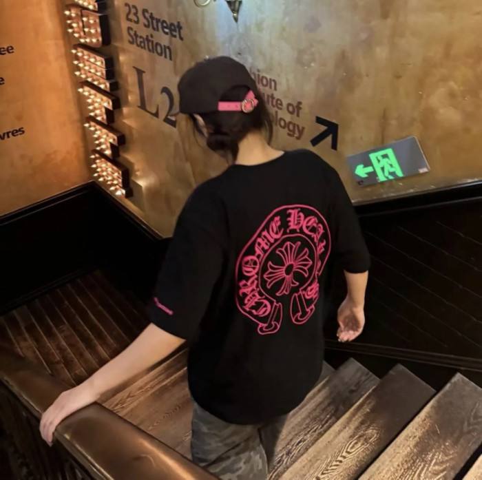 1:1 quality version Neon Pink Horseshoe Print Tee 2 colors 28710867