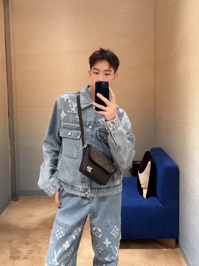 1:1 quality version White Logo Embroidered Blue Denim Jacket 28687458