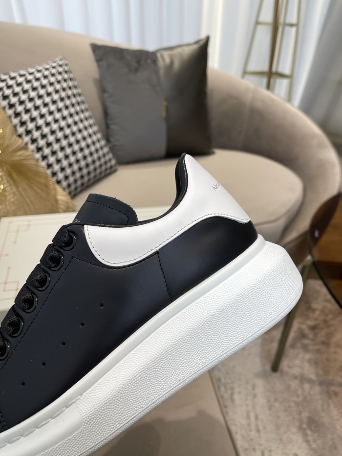 1:1 quality version 28314988 Leather Shoes Tail Logo Printed White Shoes 9 colors