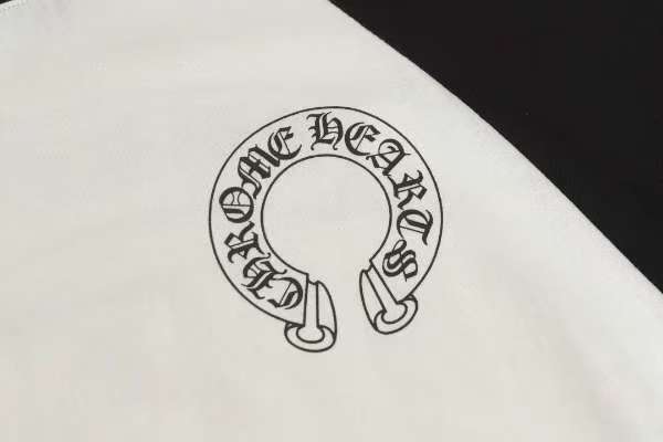Black and White Color-Blocked Sleeve Sanskrit Letter Print Long Sleeve T-Shirt 28661876