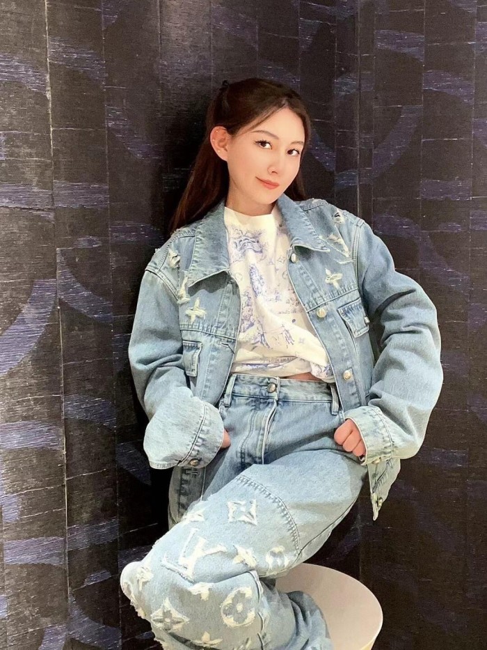 1:1 quality version White Logo Embroidered Blue Denim Jacket 28687458