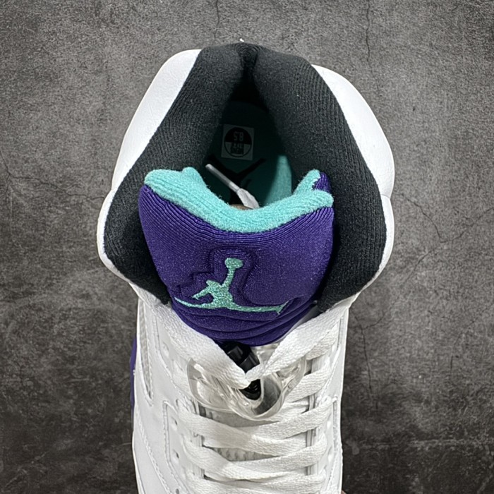 @j5 white and purple colorway heel embroidered logo high top basketball shoes