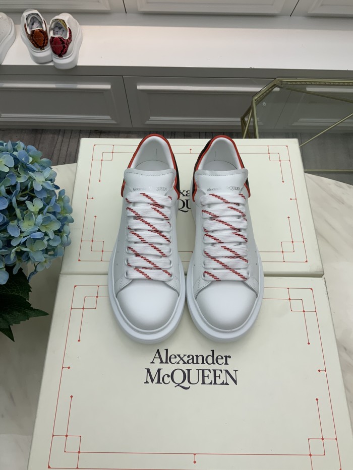 1:1 quality version 28354148 Classic Simple White Shoes
