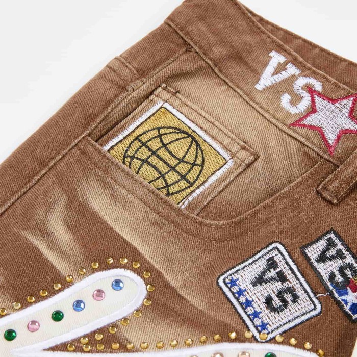 Multi-label Patch Rhinestone Embroidery Washed Denim Shorts 2 colors 29047378