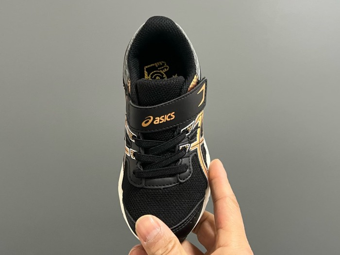 New Style Velcro Cushioned Sneakers for Kids 6 colors 29006183
