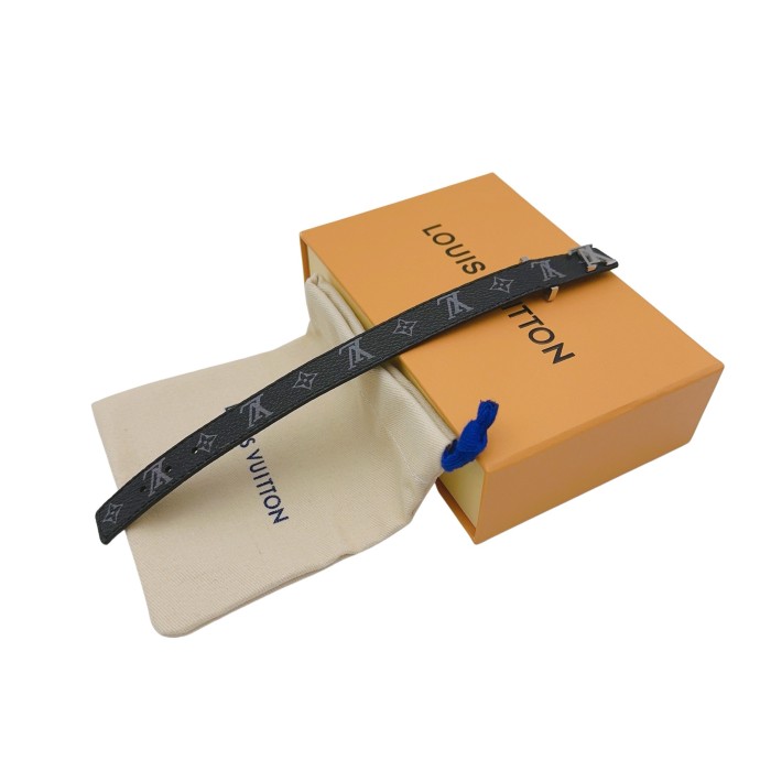 28166073 Leather Bracelet