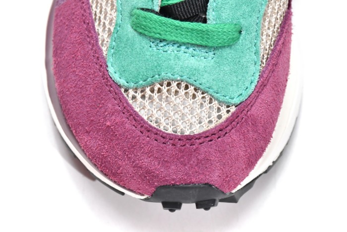 Sacai x  N Pegasua Vaporfly String Black Villain Red CI9928-301