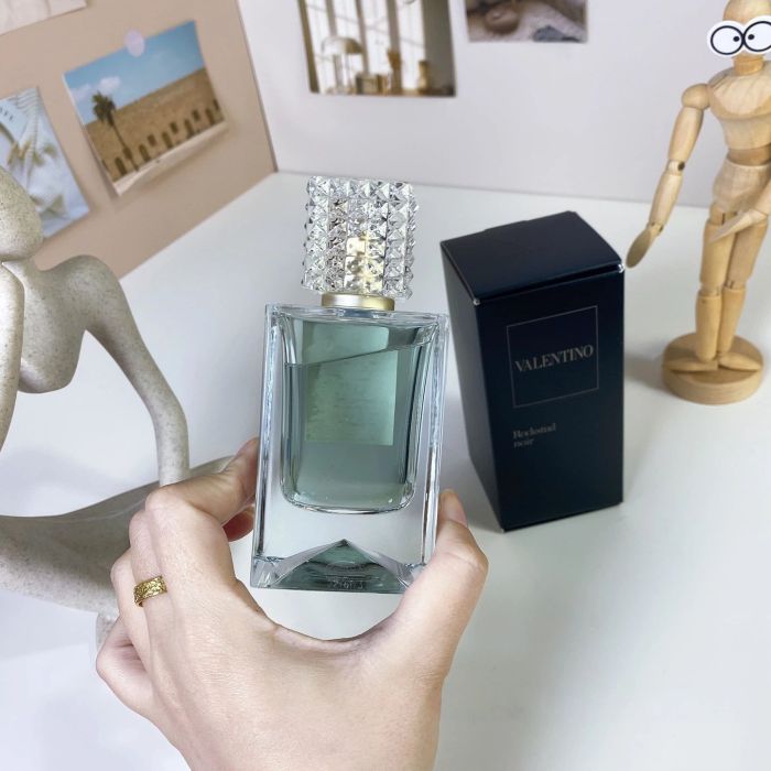 V@lentino Rockstud Noir Perfume 28677415