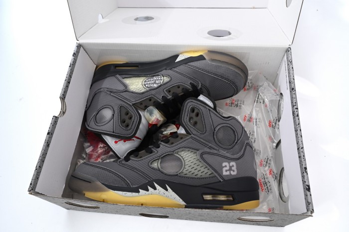Air @j5 Retro OW Black CT8480-001