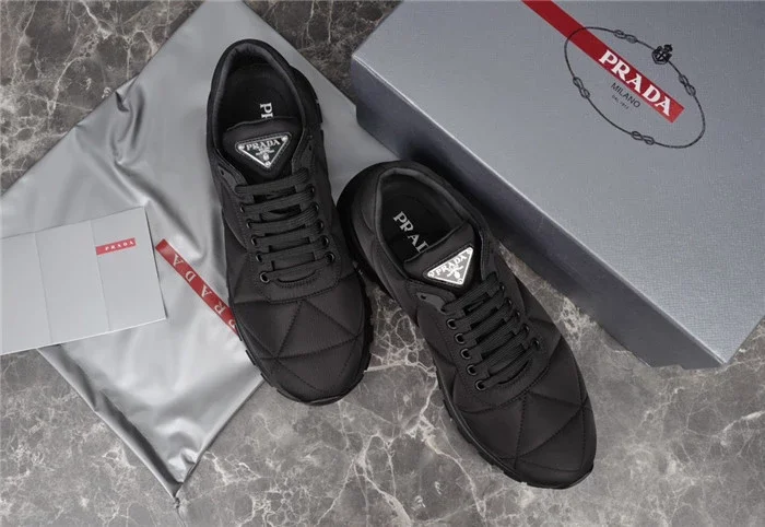 PR@DA@ QUILTED NYLON SNEAKERS   PRD041