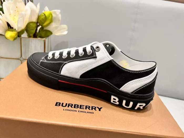 BURB5RRY CHECK COTTON SNEAKERS   BBR130