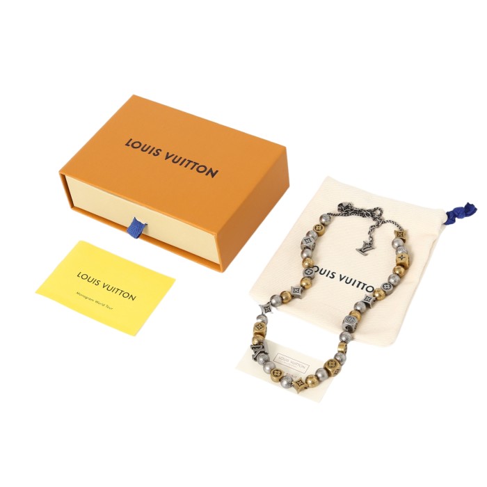 28120728 Square and round bead interlaced necklace