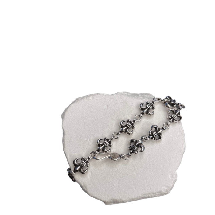 28201228 Scout Flower Bracelet
