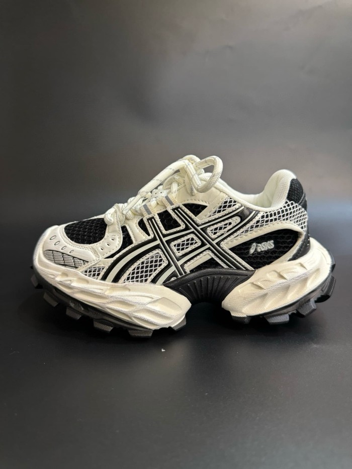 Thick Sole Outdoor Dad Shoes for Kids 4 colors 29006179