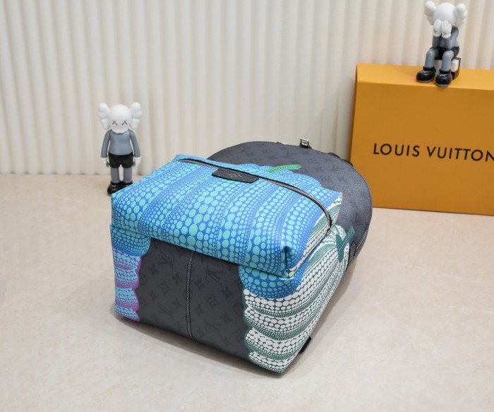 28412823 Gradient Logo Print Backpack 6 colors