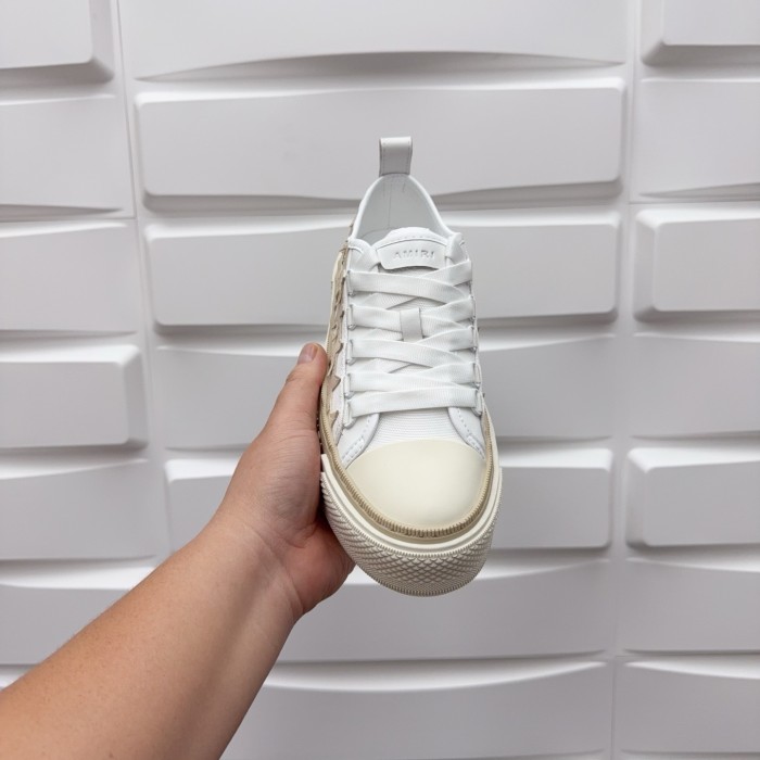 1:1 quality version Leather Star Embroidered Round-Toe Lace-Up Low-Top Shoes 28764663