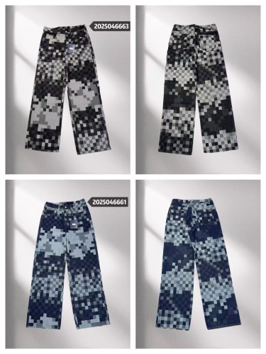 28113920 Mosaic Pixel Check Jeans 2 colors
