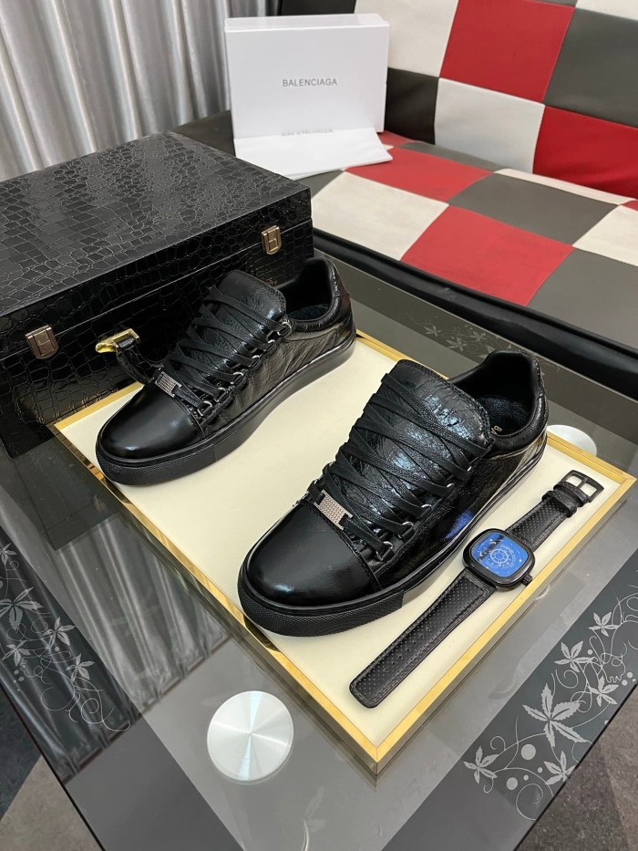1:1 quality version Wrinkled Cowhide Leather Solid Color Sneakers 3 colors 28764543