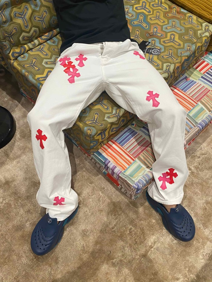 1:1 quality version  pink & white cross leather patch washed jeans 28959540