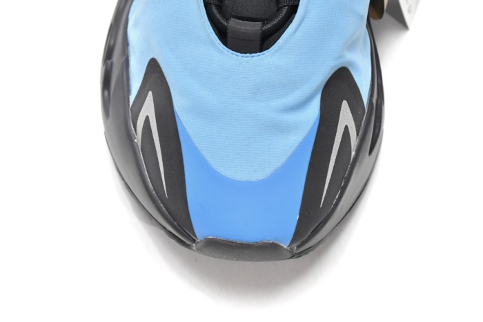 A  Y**zy Boost 700 MNVN Bright Cyan GZ3079