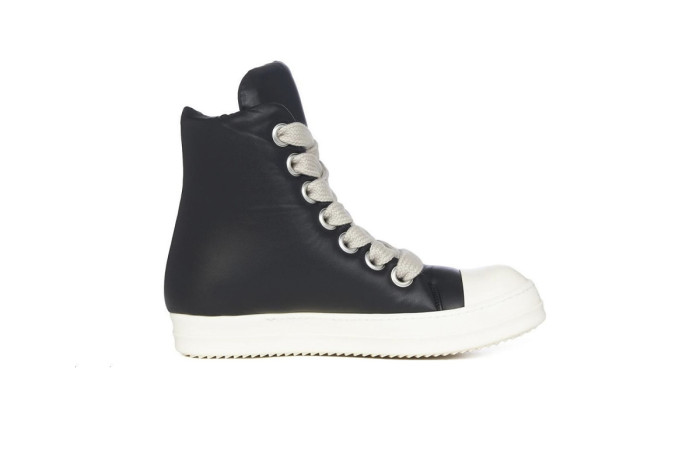 R*ck0wens Jumbo Lace Padded Sneaks Black Milk RU02C7892-911
