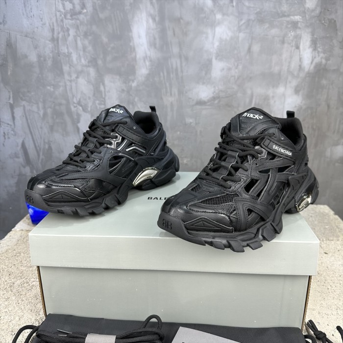 1:1 quality version 28321505 Track.2 sneakers 10 colors