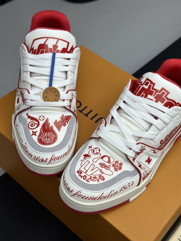 1:1 quality version Trainer White & Red Graffiti Leather Round Toe Lace-Up Shoes 28598354