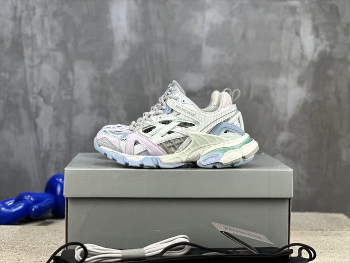 1:1 quality version 28321505 Track.2 sneakers 10 colors