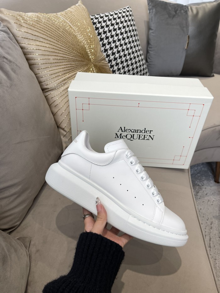 1:1 quality version 28314988 Leather Shoes Tail Logo Printed White Shoes 9 colors
