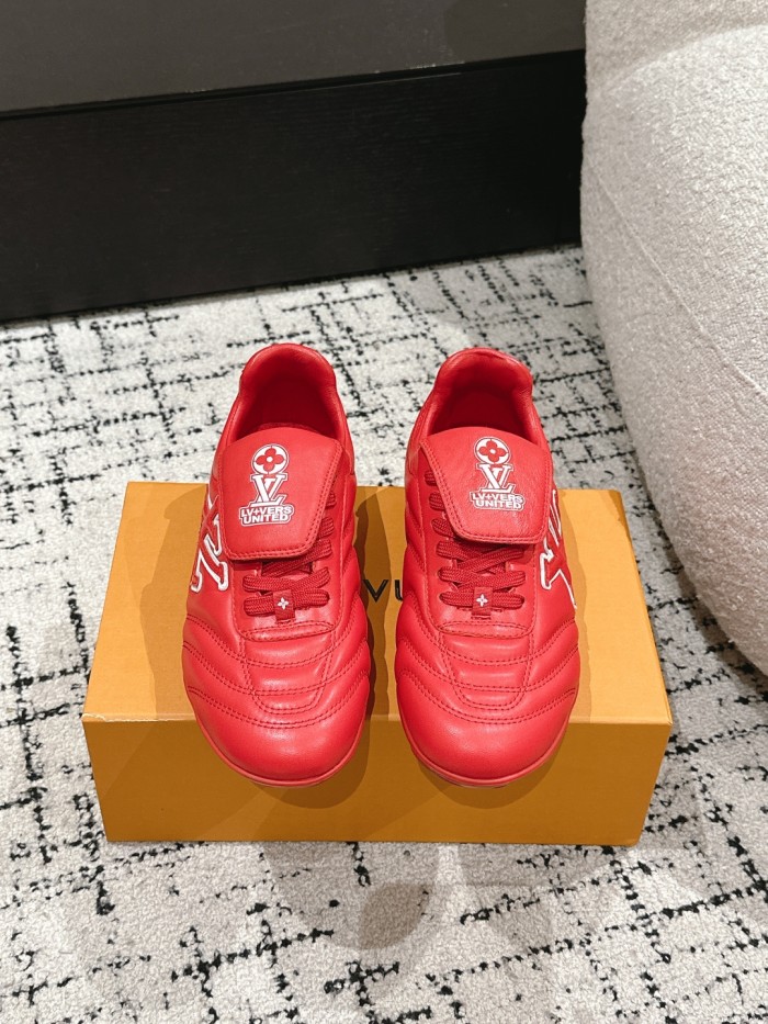 1:1 quality version 28113857 Footprint Series Soccer Sneakers 4 colors
