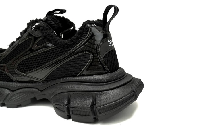 [plus-size shoes] 1:1 quality version 3XL Black Fleece-lined Mesh Paneled Chunky Sneakers 28997899