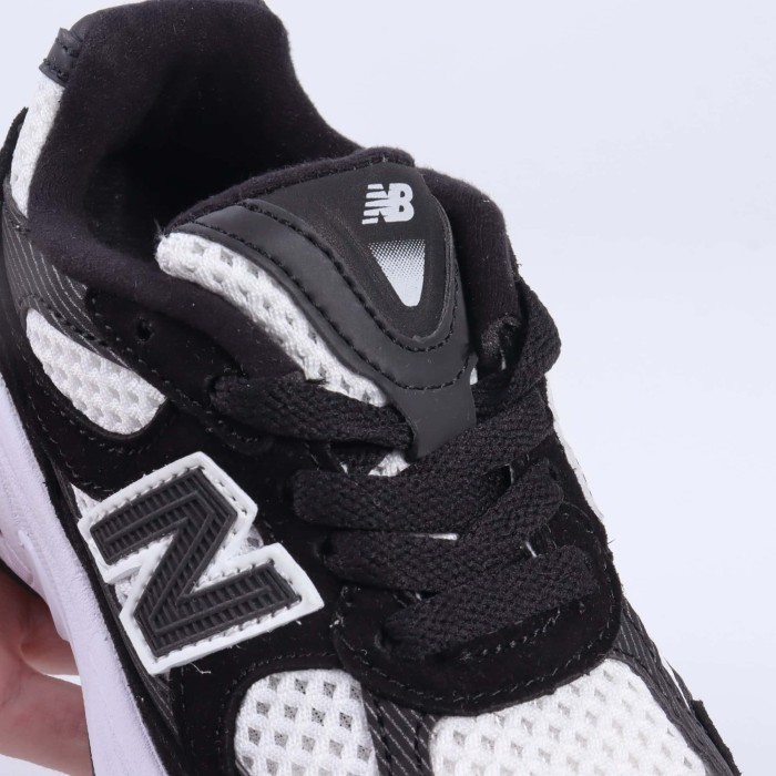 2010 Series Retro Mesh Casual Kids Running Shoes for Kids 9 colors 29011015