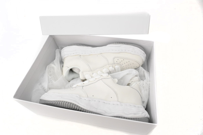 Maison Mih@r@ Wayne OG Sole Low White A07FW702 NO.744