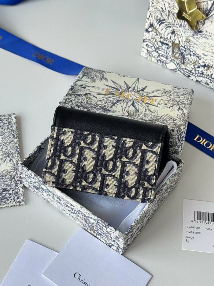 1:1 quality version Stirrup-shaped D-ring closure wallet 28693087