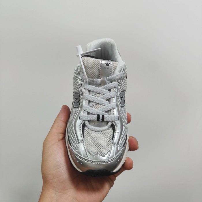 509 Series Breathable Mesh Non-Slip Retro Running Shoes for Kids 8 colors 29010815